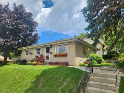 /international/us/2709-13th-ave-south-milwaukee-wi-110119558248/