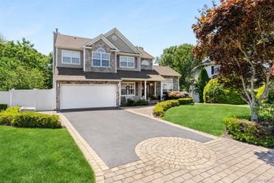 /international/us/15-scenicview-crescent-manorville-ny-110109570640/