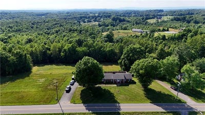 /international/us/660-shoals-road-pinnacle-nc-110108506807/