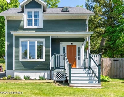 /international/us/39-abbott-street-hoosick-falls-ny-110099514549/