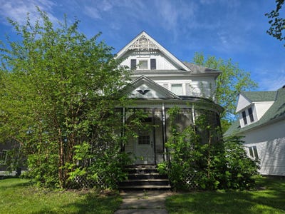 /international/us/844-s-1st-avenue-gibbon-mn-110108490148/