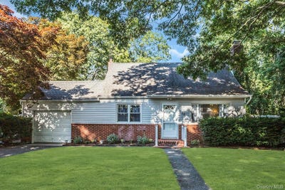 /international/us/23-lambert-avenue-mastic-ny-110109040840/