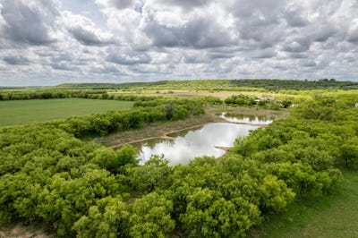 /international/us/memory-lake-road-coleman-tx-110107457291/