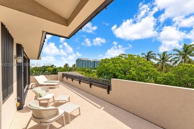 /international/us/151-crandon-blvd-key-biscayne-fl-110120133174/