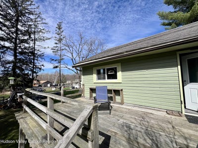/international/us/1204-county-rte-9-chatham-ny-110107030485/