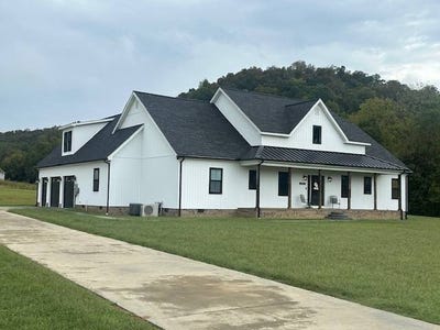 /international/us/205-camden-ct-burkesville-ky-110102527489/