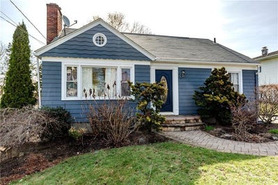 /international/us/26-dover-avenue-east-providence-ri-110107280161/