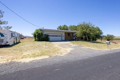 /international/us/2551-sw-ford-lane-madras-or-110101119980/