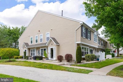 /international/us/701-tanglewood-drive-sicklerville-nj-110108606507/