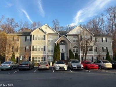/international/us/2600-pennoak-way-greensboro-nc-110106810564/