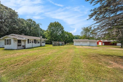 /international/us/14450-wing-road-bellevue-mi-110108581825/