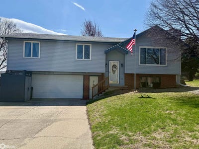 /international/us/1503-e-17th-street-atlantic-ia-110107197198/