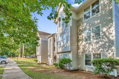 /international/us/1021-wood-creek-drive-fayetteville-nc-110108506211/