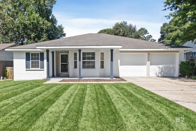 /international/us/119-lake-forest-boulevard-daphne-al-110108576419/