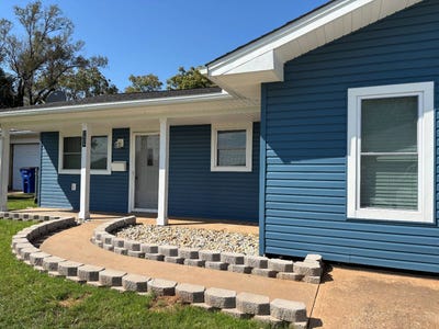 /international/us/1529-davis-street-alva-ok-110102626477/