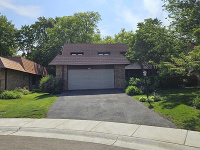 /international/us/3912-dundee-road-northbrook-il-110108956365/