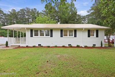 /international/us/101-cole-drive-jacksonville-nc-110107865812/