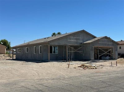 /international/us/1634-e-luna-media-fort-mohave-az-110107990472/