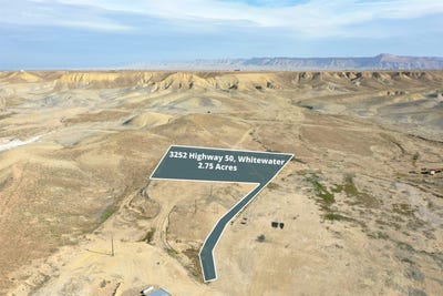 /international/us/3252-highway-50-whitewater-co-110099866407/