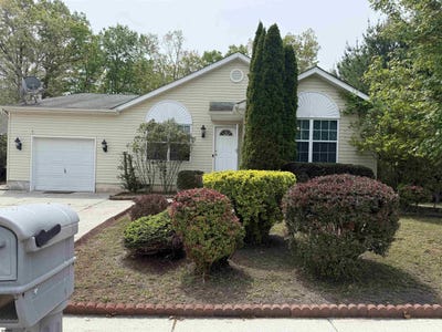 /international/us/2-club-house-lane-hamilton-township-nj-110107956901/