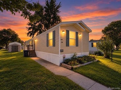 /international/us/5951-georgia-street-romulus-mi-110110222211/