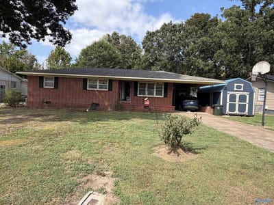 /international/us/316-sharon-street-scottsboro-al-110110106337/