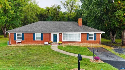 /international/us/117-rose-hill-cir-staunton-va-110110329624/
