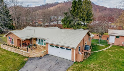 /international/us/208-14th-st-rainelle-wv-110106847567/