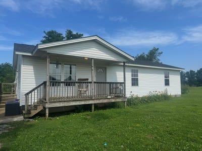 /international/us/517-hayfield-dr-hackleburg-al-110100373446/