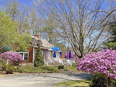 /international/us/557-coles-hill-road-wells-me-110097244208/