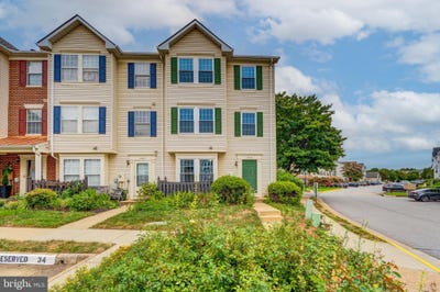 /international/us/9225-cardinal-forest-lane-lorton-va-110108820793/