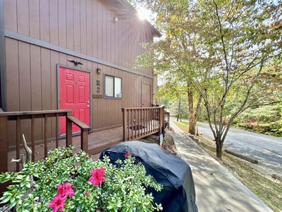 /international/us/145-state-park-road-jamestown-ky-110101677886/