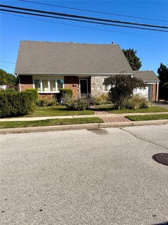 /international/us/1418-webster-street-floral-park-ny-110120450917/