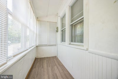 /international/us/806-powell-street-gloucester-city-nj-110101063480/
