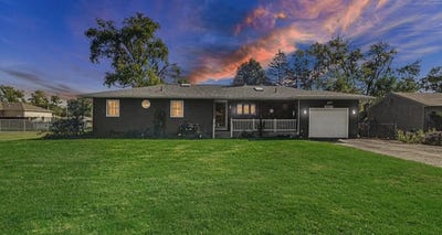 /international/us/3023-edgewood-street-portage-in-110120465657/