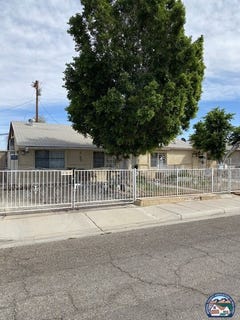 /international/us/816-beach-ave-calexico-ca-110106155860/