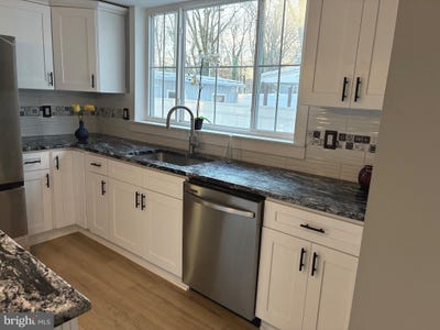/international/us/80-e-3rd-street-moorestown-nj-110109060465/
