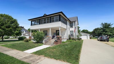 /international/us/215-e-3rd-byron-il-110100390647/