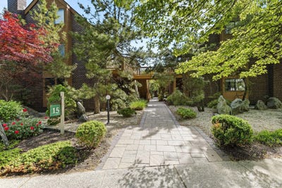/international/us/15-greenridge-avenue-white-plains-ny-110108345882/