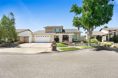 /international/us/2266-lansdale-court-simi-valley-ca-110101024721/
