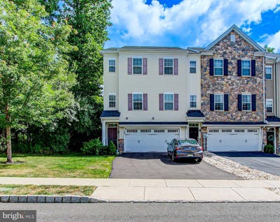 /international/us/109-master-avenue-feasterville-trevose-pa-110108687918/