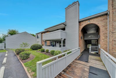/international/us/2413-barnside-ct-salem-va-110108390261/
