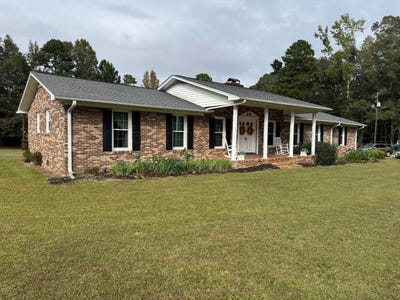 /international/us/141-long-cane-lane-pelzer-sc-110102760884/