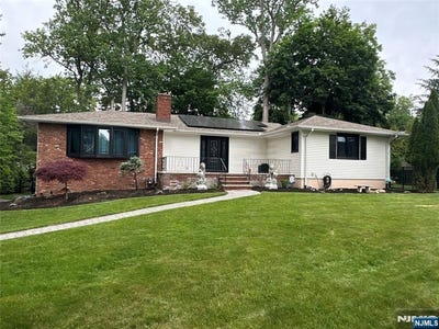 /international/us/43-overlook-court-ramsey-nj-110108640262/