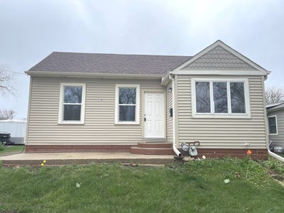 /international/us/114-e-richmond-street-westmont-il-110107265676/