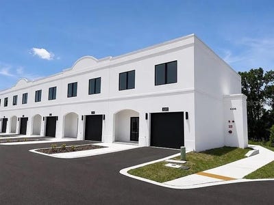 /international/us/4365-cambio-gardens-court-tampa-fl-110108755531/