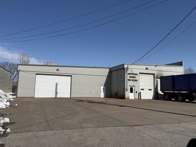 /international/us/106-112-e-washington-street-tomah-wi-110106039737/