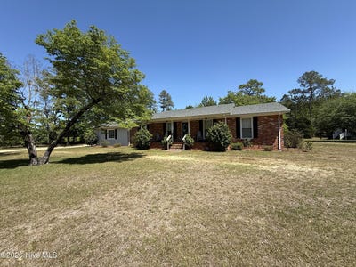 /international/us/3731-marsh-road-bladenboro-nc-110107632677/