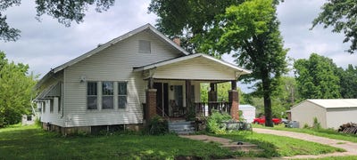 /international/us/103-harvey-st-armstrong-mo-110108629568/