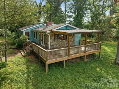 /international/us/1705-willow-road-hendersonville-nc-110119299639/
